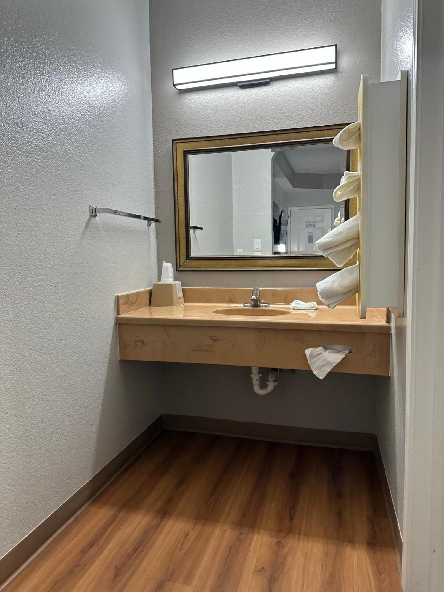 Motel 6 Alvarado Tx Esterno foto
