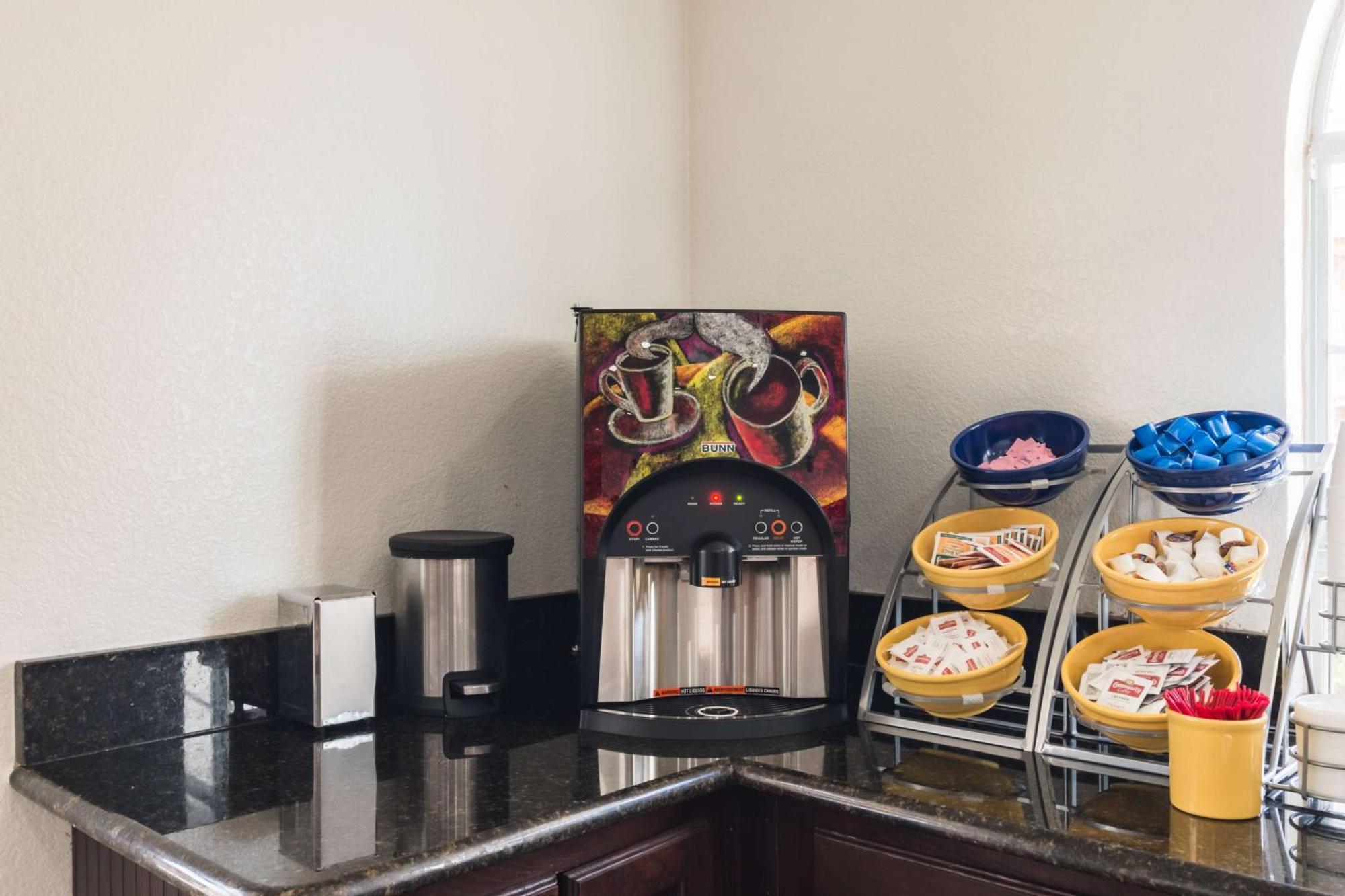 Motel 6 Alvarado Tx Esterno foto